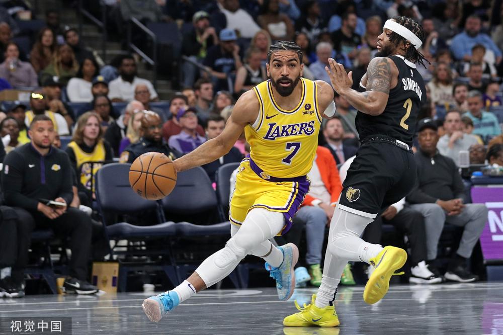 助攻方面均 助攻方面均