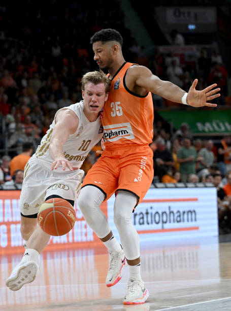 开赛上展开 开赛上展开